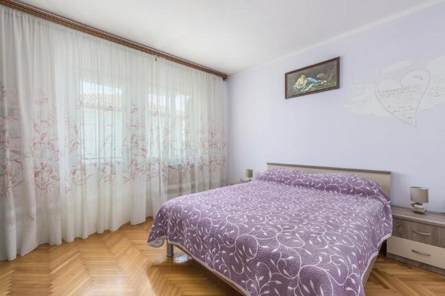Apartment Zak Новиград Екстериор снимка