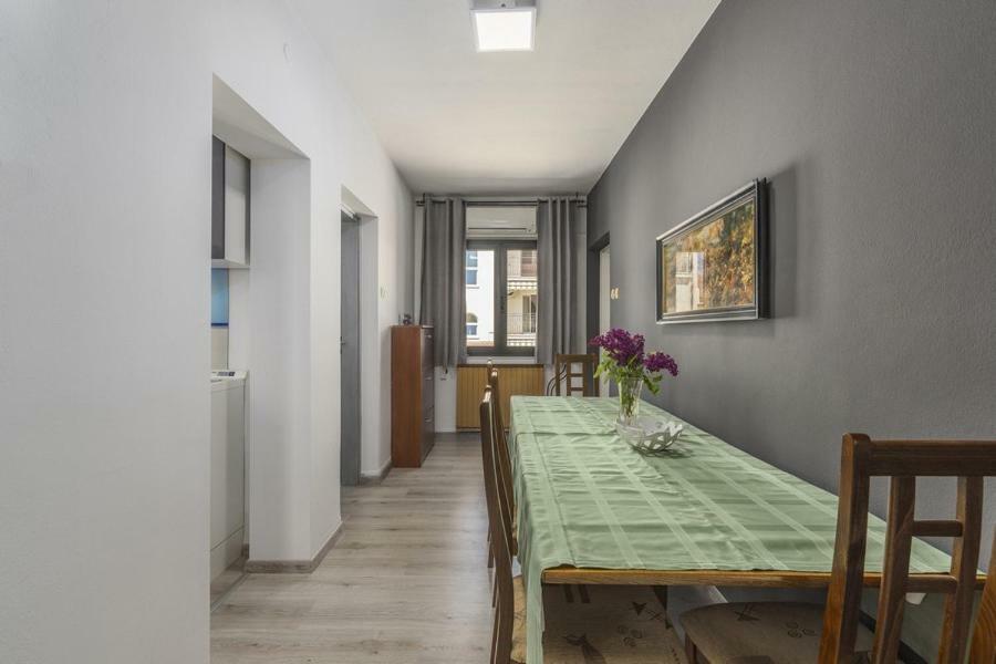 Apartment Zak Новиград Екстериор снимка